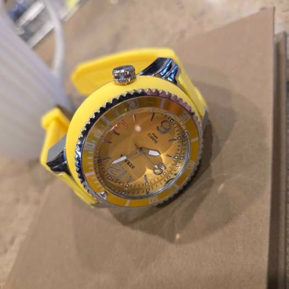 Strada Yellow Quartz Watch
